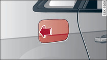 Côté arrière droit du Audi A4 : ouverture du volet de réservoir